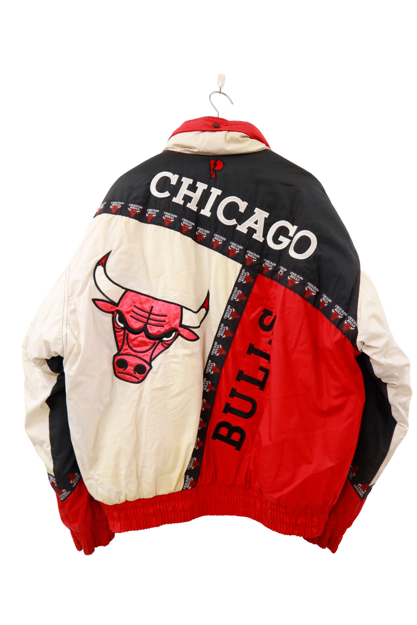 90's CHICAGO BULLS nylon jacket/NV-［2511-098］