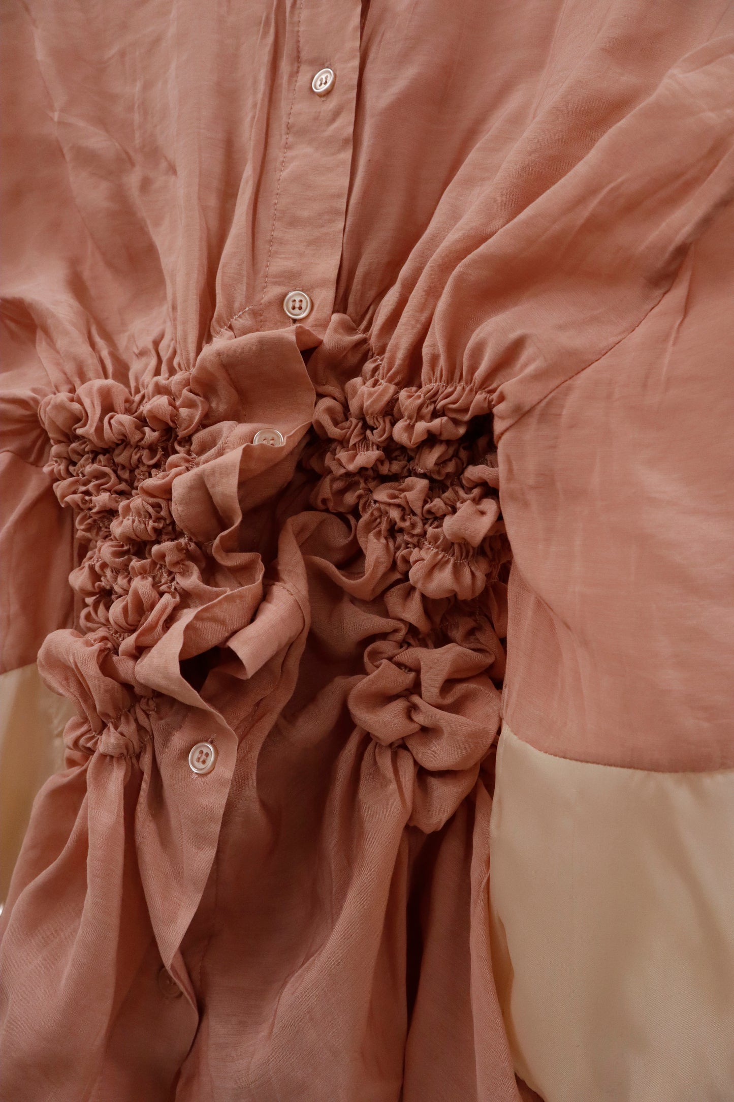 KUSHA KUSHA PLAN/no-collar-blouse/RM-［2601-064］