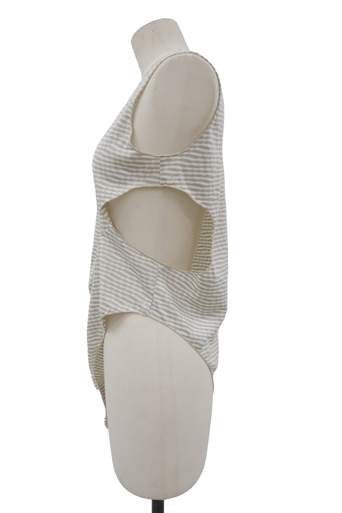 asymmetry tops/RM-［2608-049］